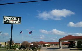 Royal Inn Pearsall